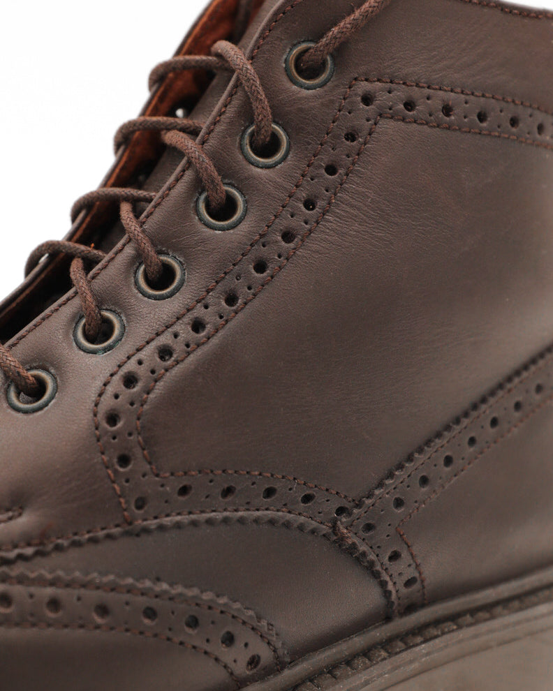 VINTAGE BANANA REPUBLIC LEATHER HERITAGE WINGTIP BOOT