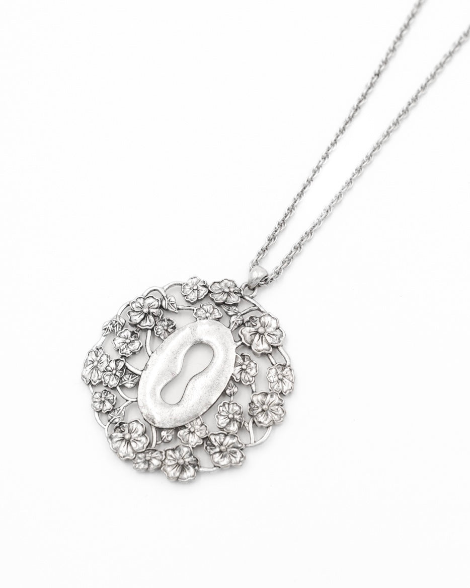 KEY & FLOWERS PENDANT