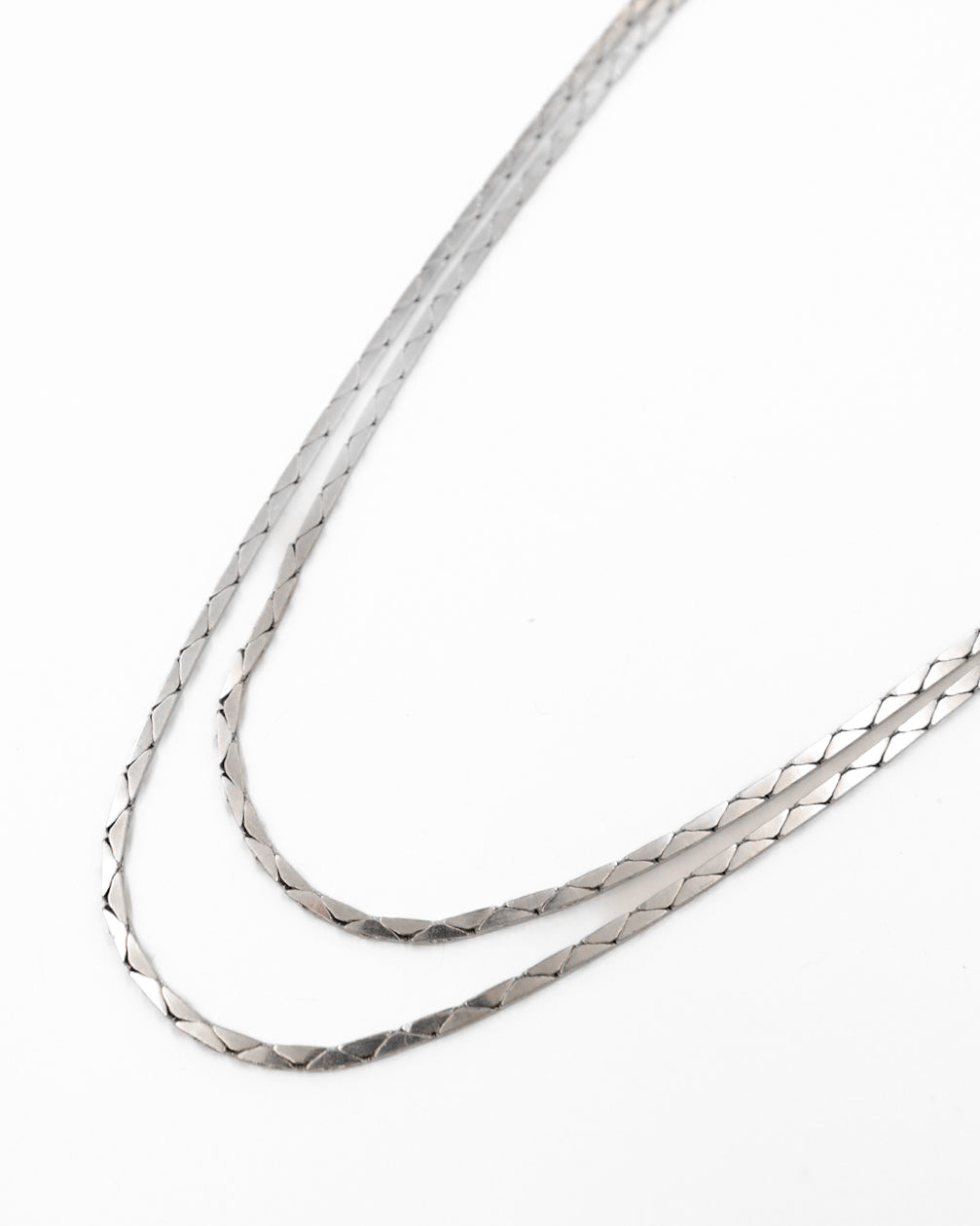 LONG TRIANGLE LINK DOUBLE WRAP NECKLACE