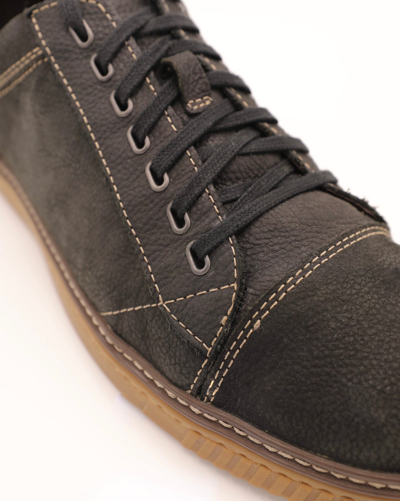 JOHNSTON AND MURPHY GRAPHITE GRAY LEATHER SNEAKERS