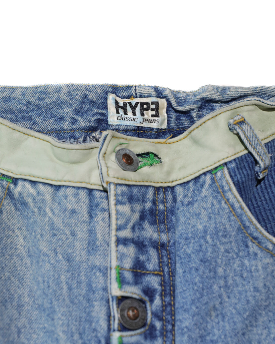 VINTAGE HYPE HIGH RISE MOM JEANS
