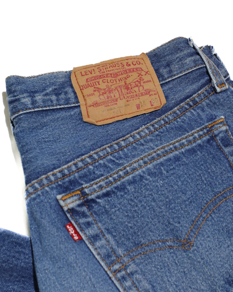 VINTAGE LEVI'S MID WASH 501 DENIM JEANS